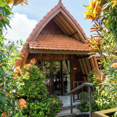 Dream Breeze Village Hotels near Tirtha Uluwatu