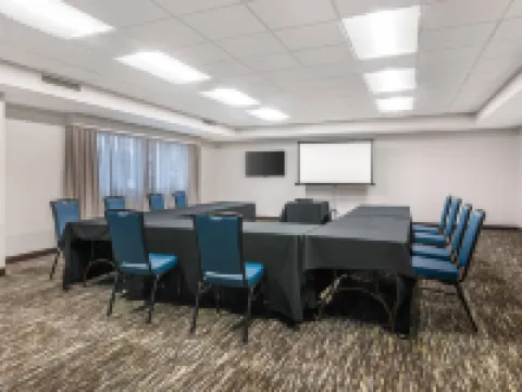 ザ クロックタワー ホテル レイサム - ノースアルバニー, アン アセンド コレクション ホテル コロニーのホテル