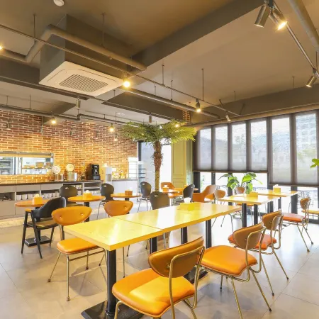 Daegu Hyunpoong Brown Dot Daegu Hyunpoong Branch