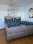 beautiful apartment with stunning lake view Hotels in 