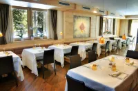 Maribel Hotel فنادق في Pinzolo