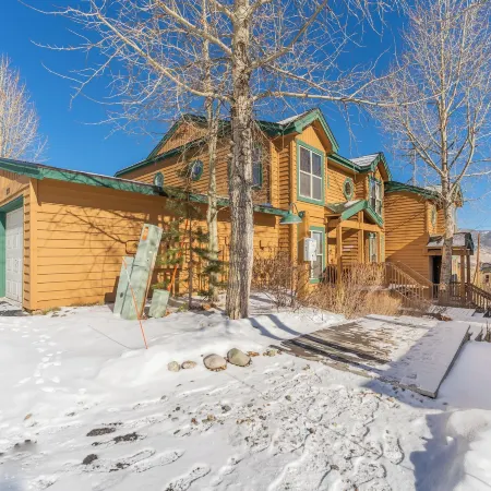 Saddle Ridge Townhomes 253 : 2