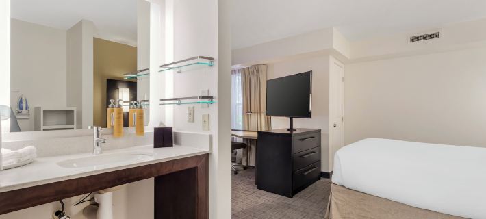 Sonesta ES Suites Fairfax Fair Lakes Hotels in Sully