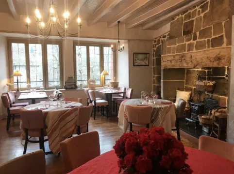 Hôtel Restaurant du Plomb du Cantal