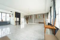 Dominic Inn Semarang By ARBA - Parkplatz