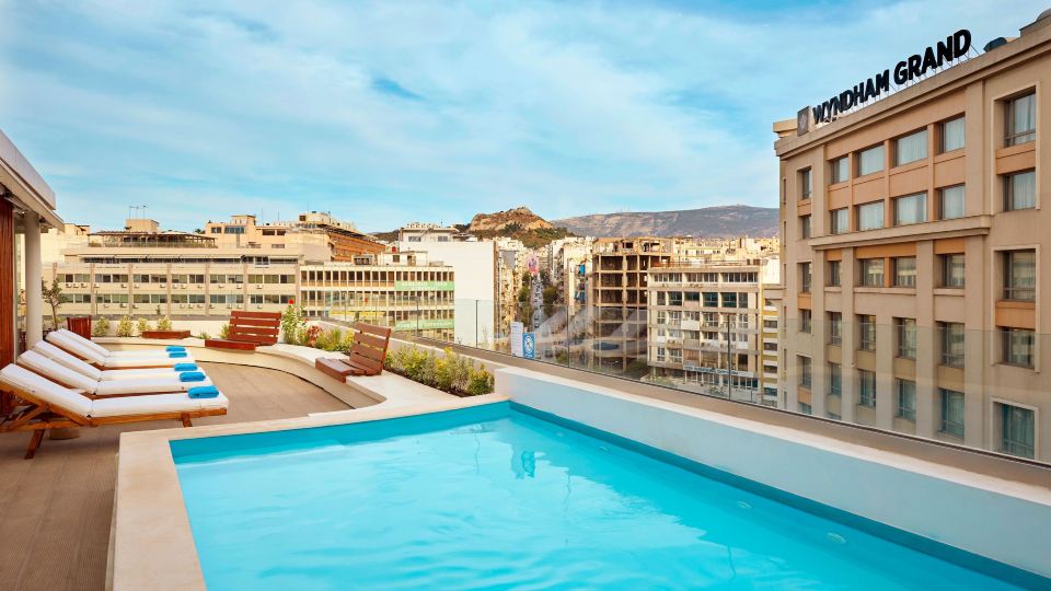 Zeus Essence Wyndham Athens Residence
