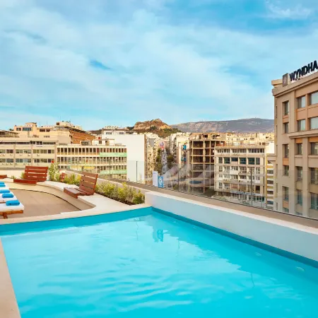 Zeus Essence Wyndham Athens Residence