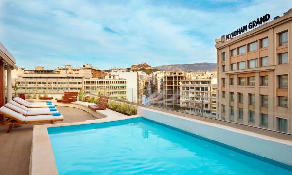 Zeus Essence Wyndham Athens Residence