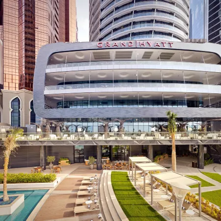 Grand Hyatt Abu Dhabi Hotel and Residence Emirates Pearl Отели рядом с достопримечательностью «Деревня Культурного Наследия»