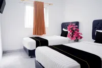 Hotel O near Transmart Padang formerly Sulaiman Residence - 2-Star