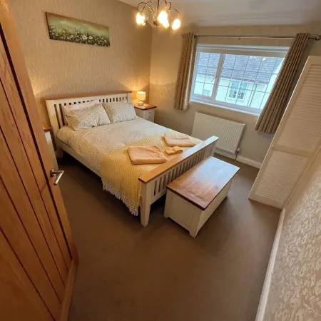 Conwy Town Cottage Sleeps 4 + Cot, Fast Wifi , Private Enclosed Courtyard Отели рядом с достопримечательностью «Замок Конви»