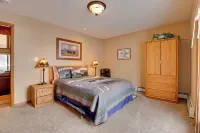 Keystone Townhome Near Resort: Deck & Mtn View! - Gym