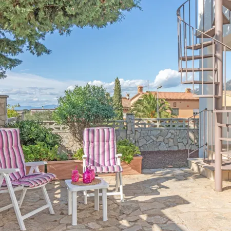 3 Bedroom Villa in Roses Near the Beach