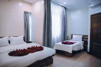 Royal Crown Hotel - Mountain view