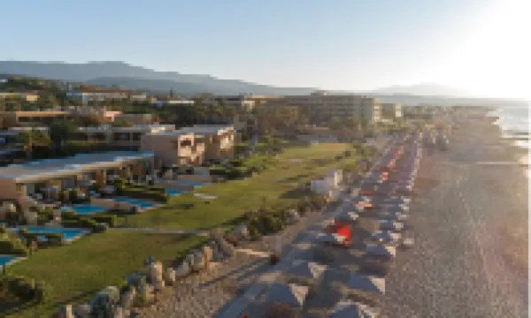 AQUILA RITHYMNA BEACH