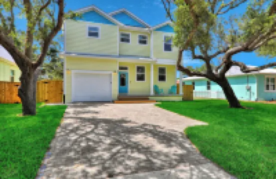 Spacious Beach Home - Just a Block From the Ocean & the River