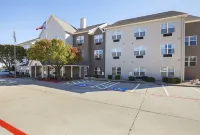 SureStay by Best Western Lewisville Dallas - parkir