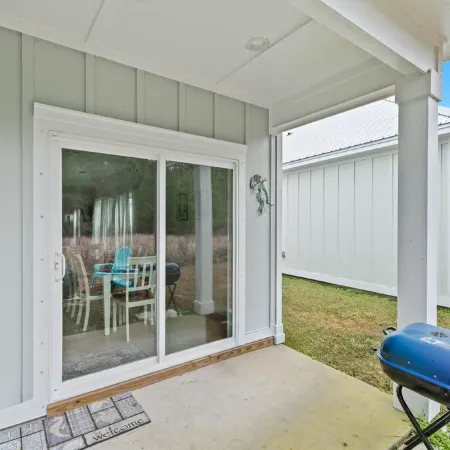 New Cottage Near Sports Complex, Owa, Beaches, Shopping, Restaurants.
