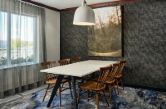 페어필드 인 앤드 스위트 바이 메리어트 질레트