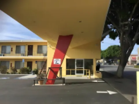 帕薩迪納阿斯特羅飯店