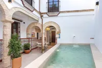 Exclusive 5 Rooms Traditional House in Cordoba. Casa San Pedro - Private Pools