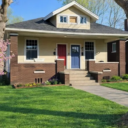 1520 Howard St B "HCB"
