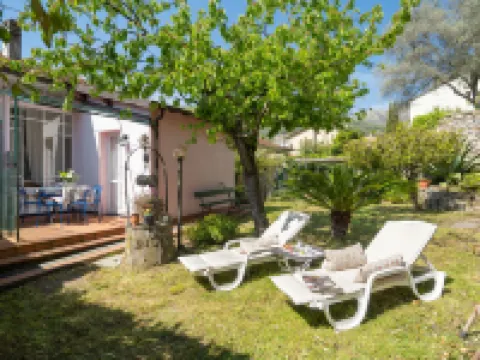 Costanza (Pre130) Hotels in Prela