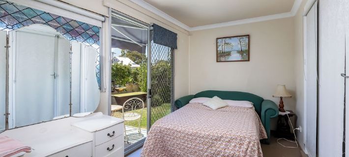 Albert Road Cottage: Comfy, vintage home near water & town Hotels in Bunbury