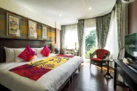 Zantiis Ndol Villas