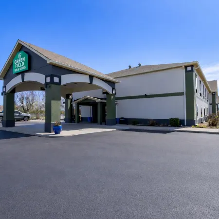 Greenfield Inn & Suites Owensboro, KY Airport