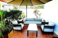 Elegant Tropical Villa  Retreat,Across the Street from Wonderful Tamarindo Beach