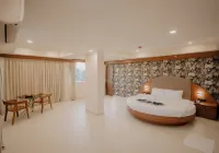 Hotel Eagle Empire