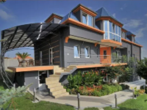 Garni Hotel Lama Hotels near Šumadija Sajam