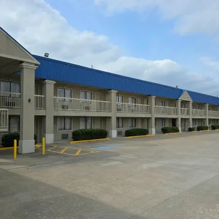 Baymont by Wyndham McAlester Hwy 69