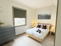 Cosy One Bedroom Apartments with Free Evening Parking - Apartments