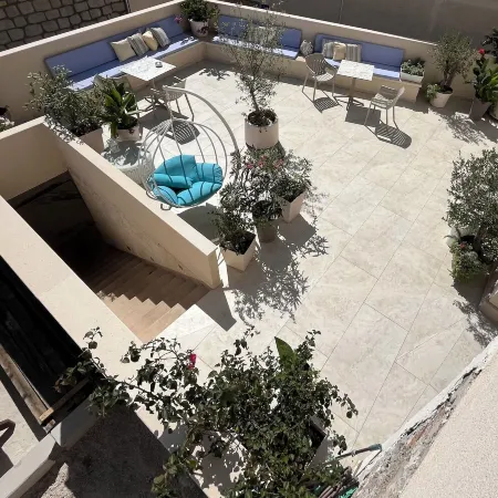 Villa de Blue-Rooftop Pool & Jacuzzi