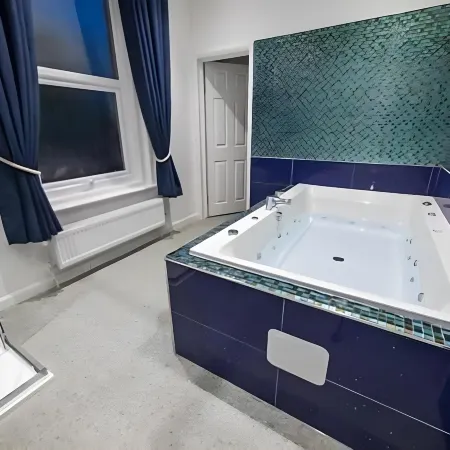 G Boutique Hotel Отели рядом с достопримечательностью «Пристань для яхт Хаслар»
