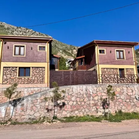 Guest House Mountine Paradise Отели в г. Чимган