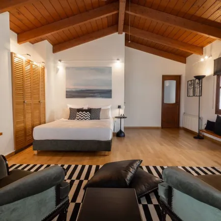 Ma Maison Downtown Villa N°8, Indoor Heated Pool