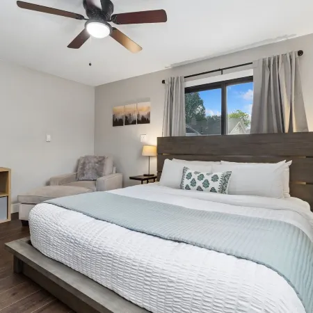 Walnut Street Retreat Downtown, Dog Friendly
