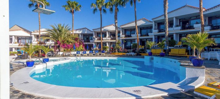 Sunsuites Carolina Hotels in San Agustin
