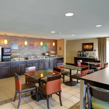 Comfort Inn & Suites