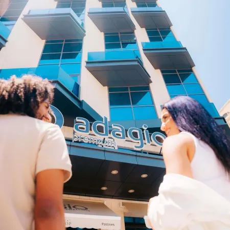 Adagio Premium the Palm Отели рядом с достопримечательностью «Здание CNN в Дубае»