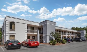 Econo Lodge Research Triangle Park