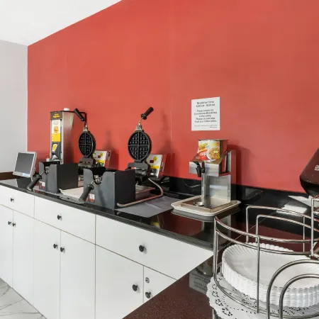 Econo Lodge Research Triangle Park