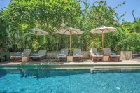 Bale Sampan Boutique Bungalows - Infinity Pools