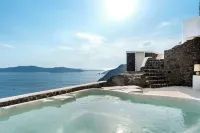 Neraé Santorini - Villas