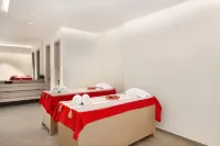 Ramada Encore by Wyndham Chandigarh Zirakpur - spa