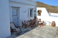 Villa Ioanna Greengrey- Vacation Houses for Rent Close to the Beach - موقف سيارات