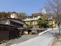 Keigetsu Nicchoan - Mountain view
